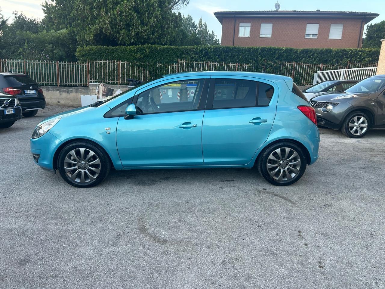 Opel Corsa 1.2 5 porte Edition 93000km