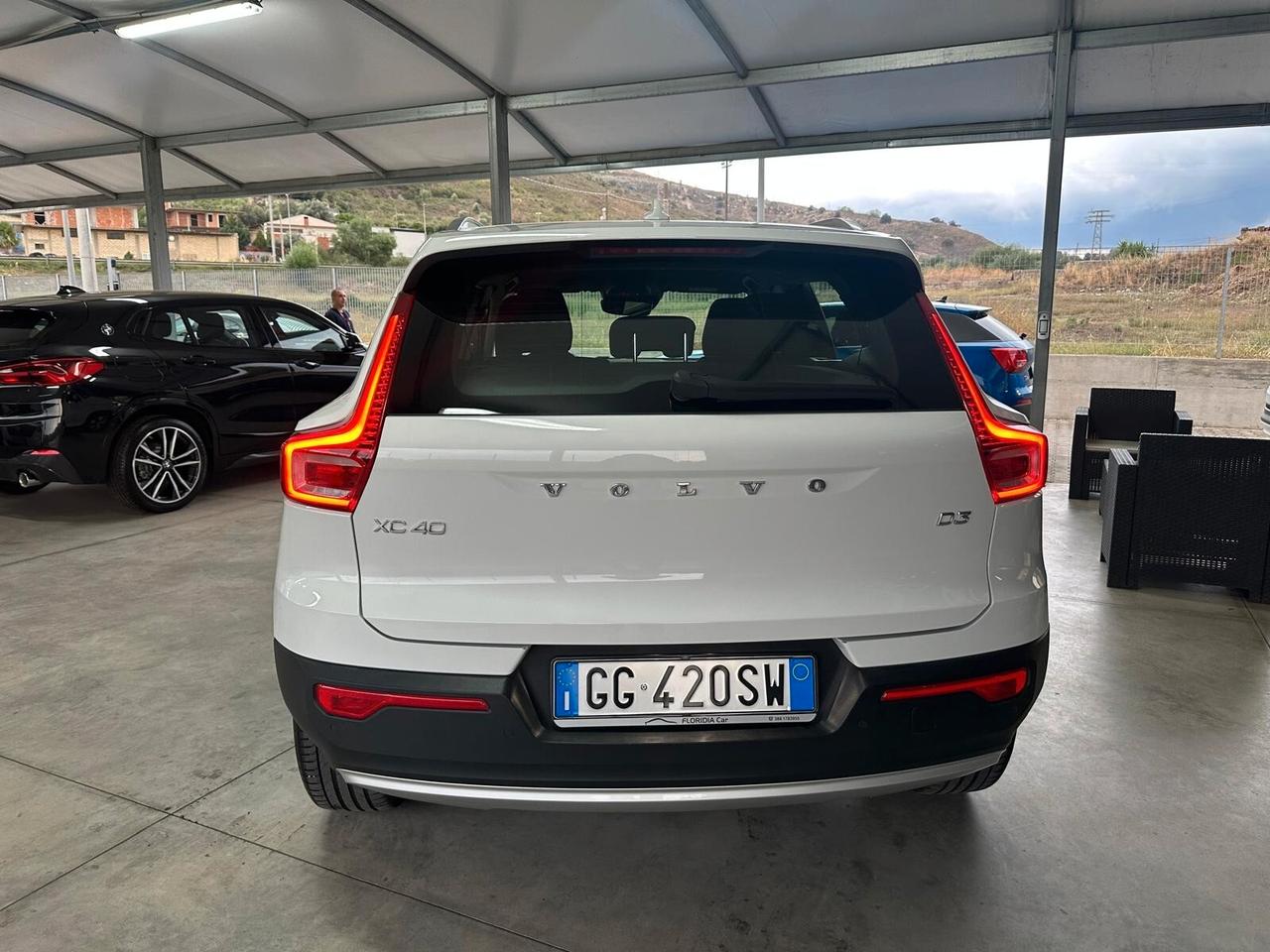 VOLVO XC40 2.0 150CV 06/2020