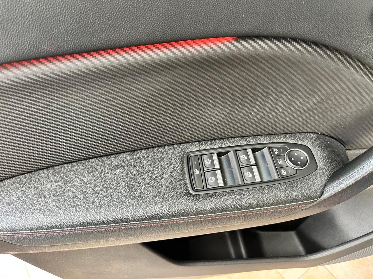 Renault Captur TCe 100 CV GPL RS LINE