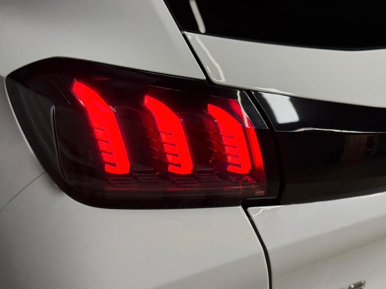 Peugeot 208 BlueHDi 100 Stop&Start 5 porte Allure Pack ADATTA A NEOPATENTATI