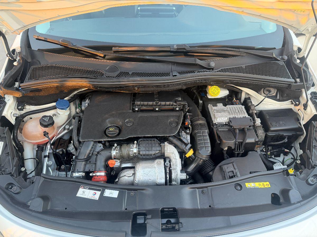 PEUGEOT - 2008 - BlueHDi 120 S&S Allure