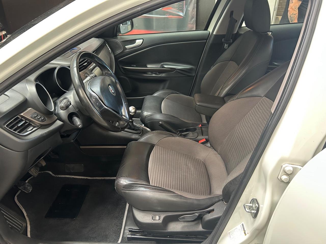 Alfa Romeo Giulietta 1.6 JTDm-2 105 CV Distinctive