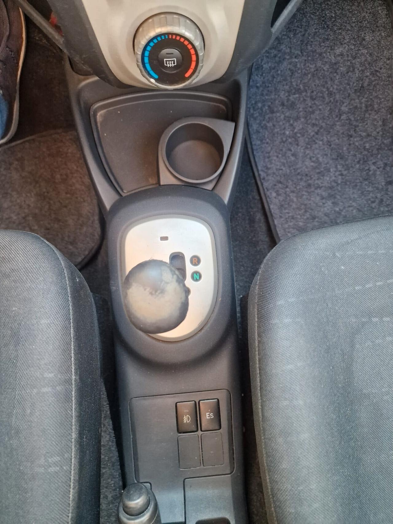 Toyota Yaris 1.3 5 porte