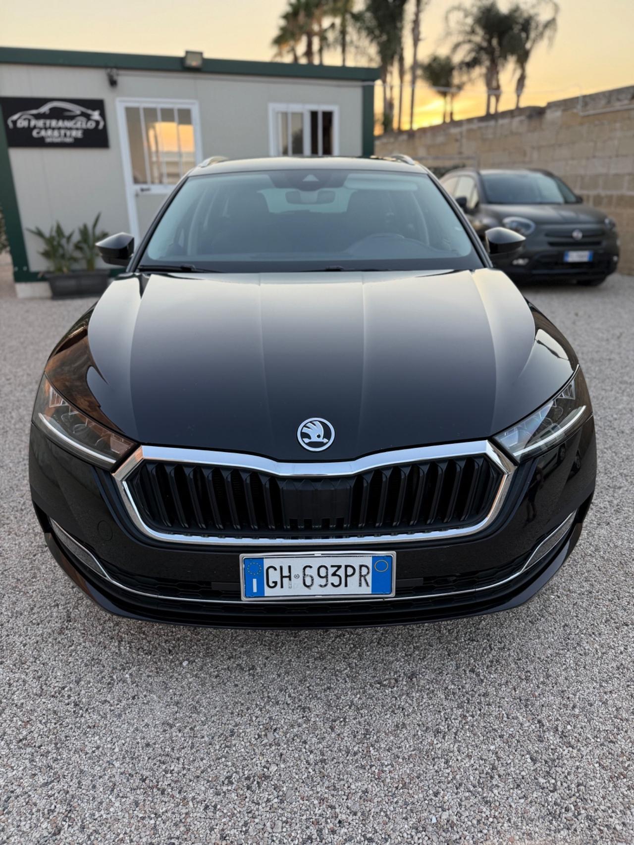 Skoda Octavia 2.0 TDI SCR 150 CV DSG Wagon Executive IVA ESPOSTA
