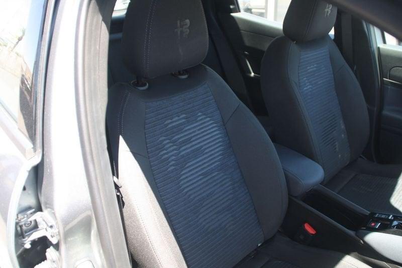 Alfa Romeo Junior 1.2 145 CV Hybrid eDCT6 Q4