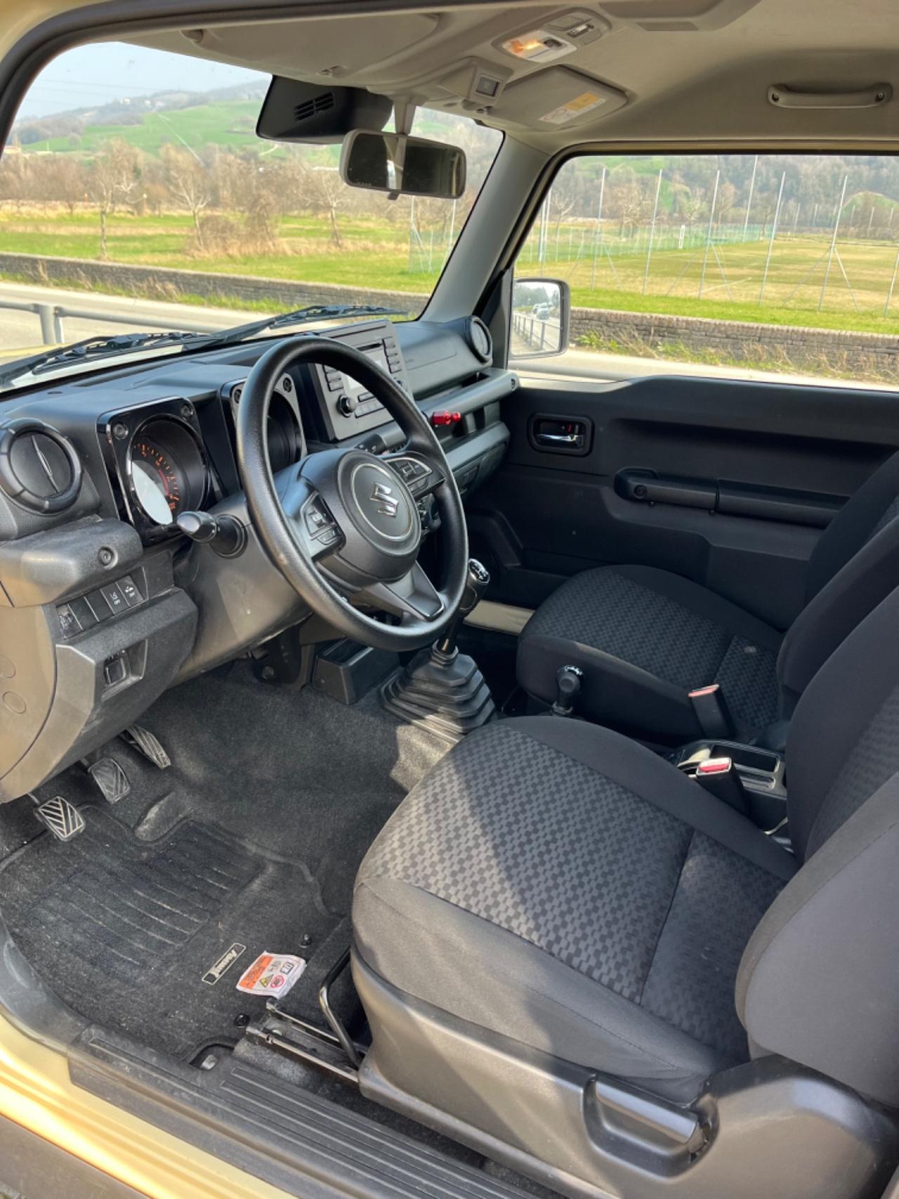 Suzuki Jimny 1.5 5MT PRO (N1)