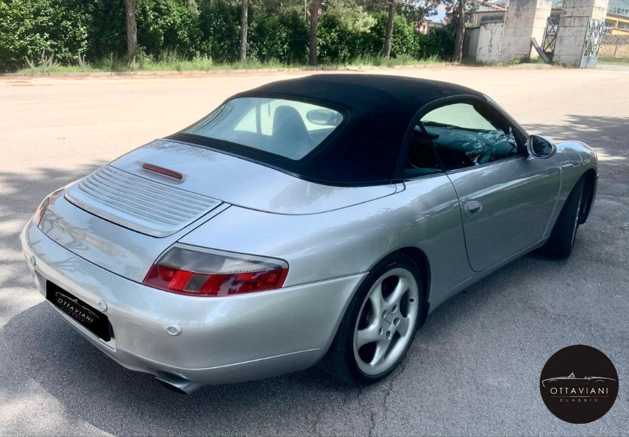 Porsche 911 996 Carrera 4