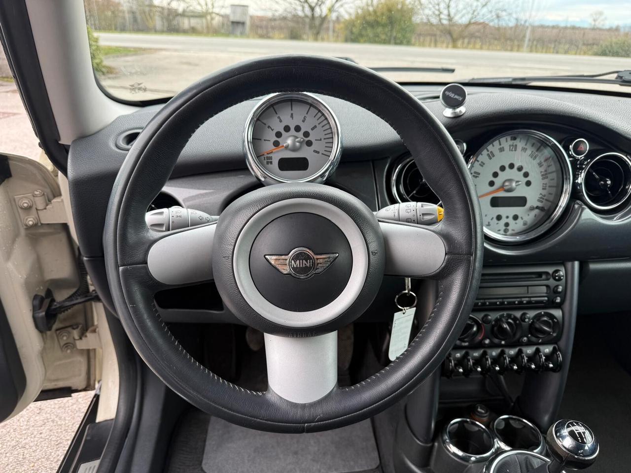 Mini 1.6 16V One Park Lane