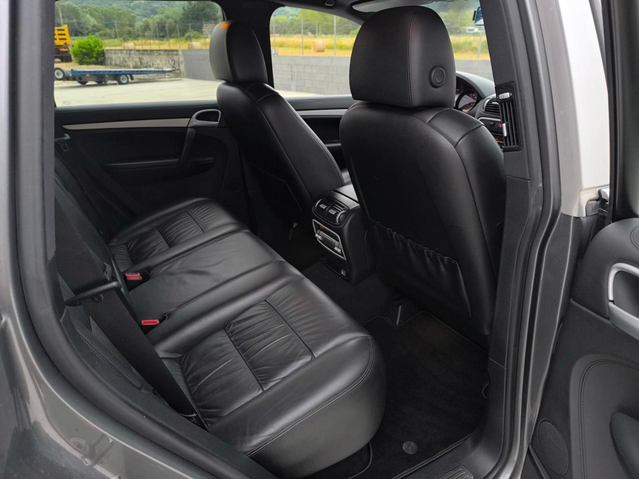 Porsche Cayenne 3.0 Diesel 240cv