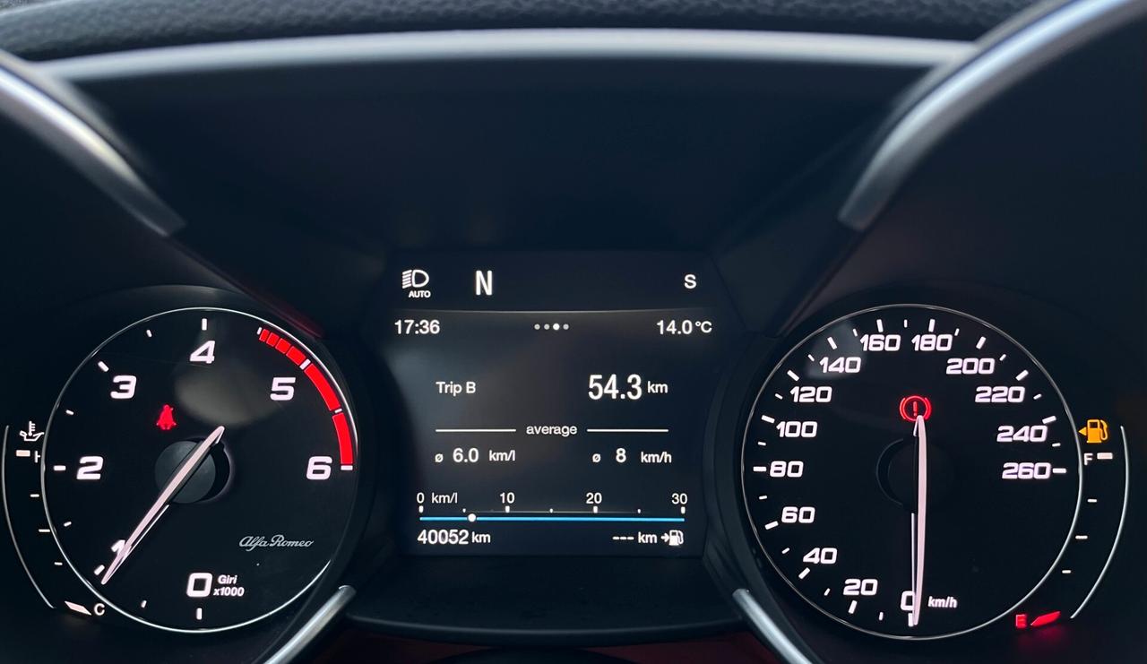 Alfa Romeo Giulia 2.2 Turbodiesel 190 CV Executive MT