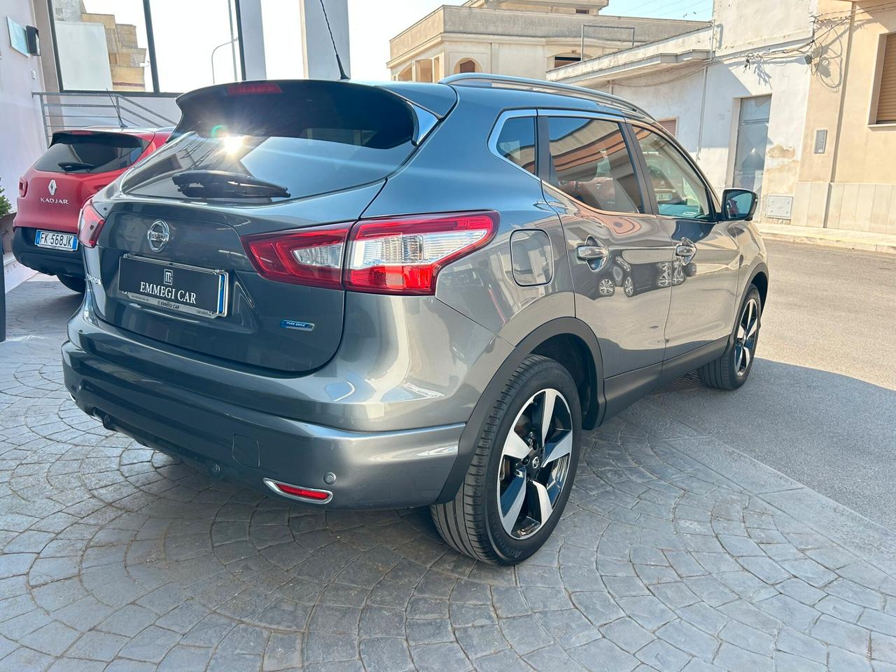 Nissan Qashqai 1.5 DCI TEKNA TETTO/360°-2015