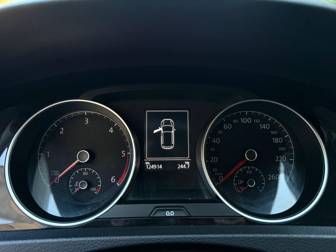 Volkswagen Golf 7 TDI AUT. 7M DIST. FATTA