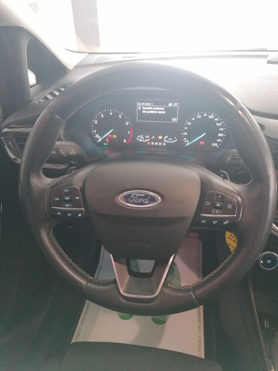 FORD Fiesta 1.0 Ecoboost 100CV Aut. Titanium. (Gancio Traino)