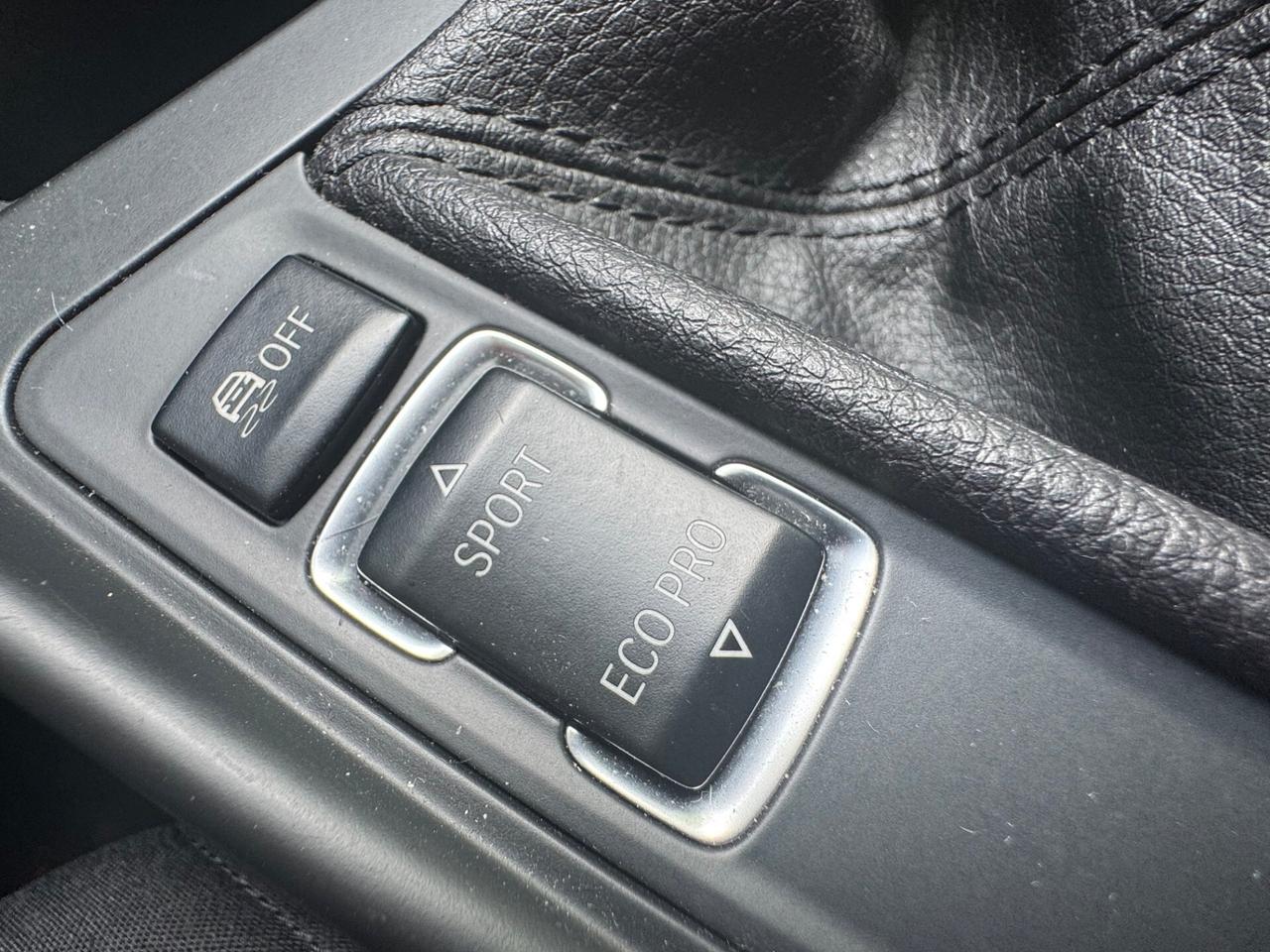 Bmw 114 114i 5p. Unique