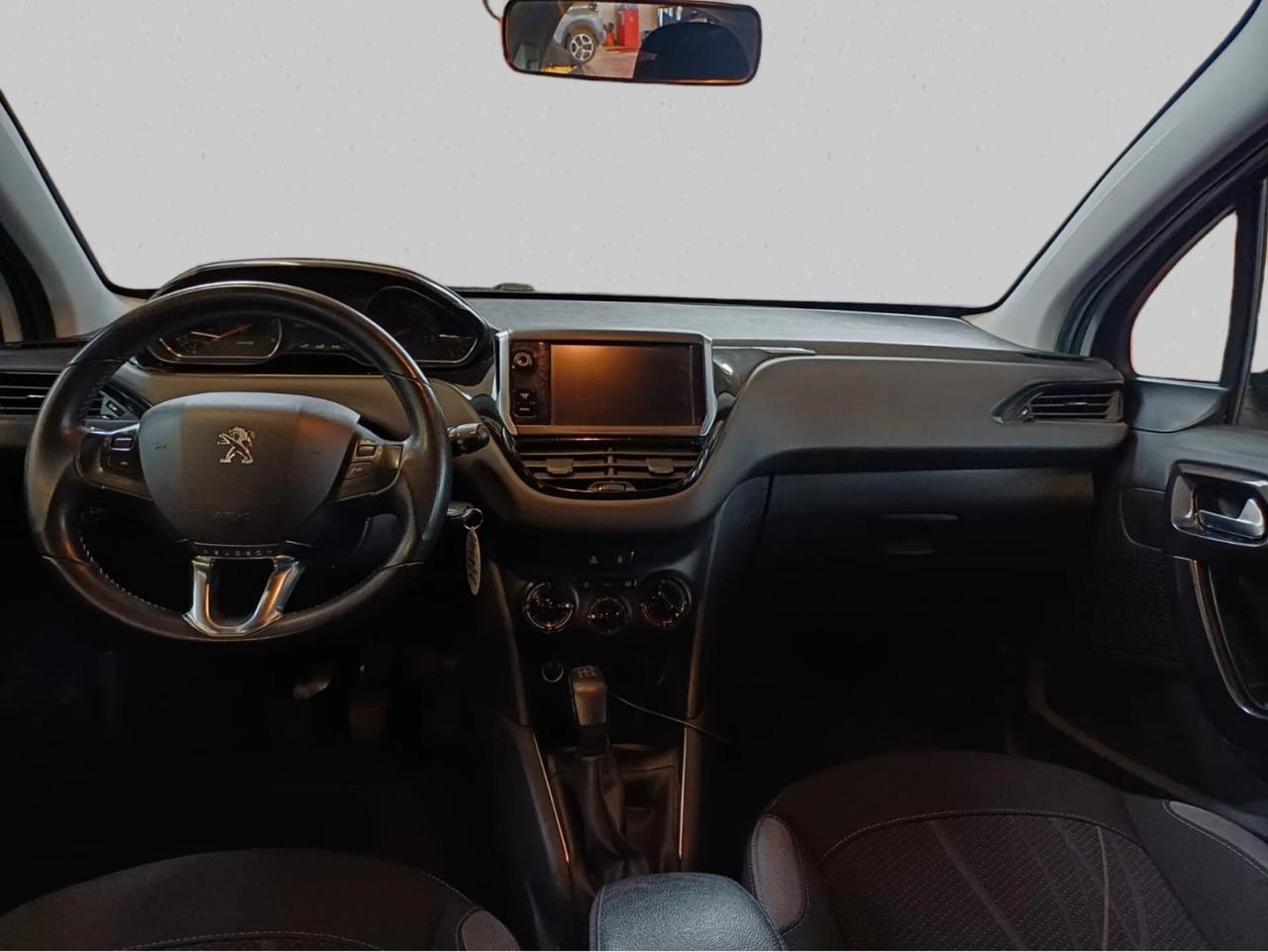 Peugeot 208 1.4 HDi 68 CV 5 porte Allure