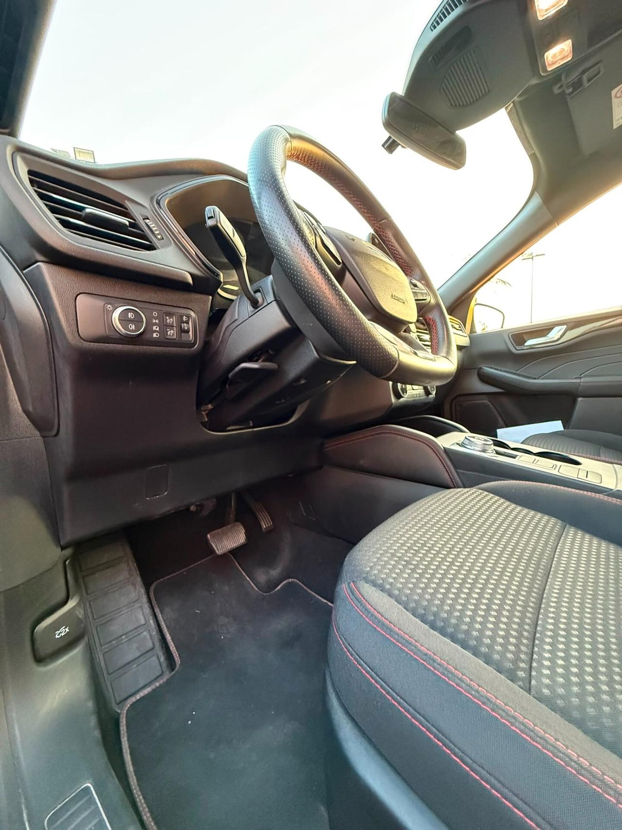Ford Kuga 2.5 Plug In Hybrid 225 CV CVT 2WD ST-Line