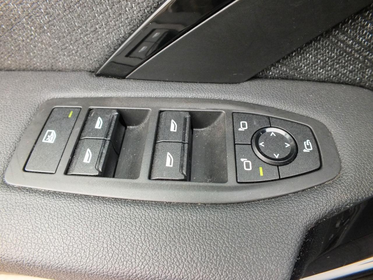 BMW X1-18i X-LINE SEMINUOVA!