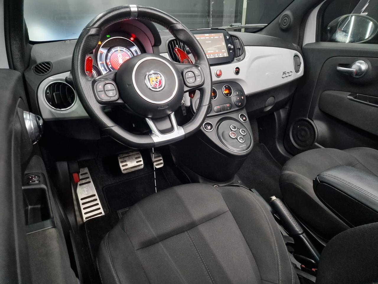 Abarth 595 C 1.4 Turbo T-Jet 145 CV Competizione Automatica