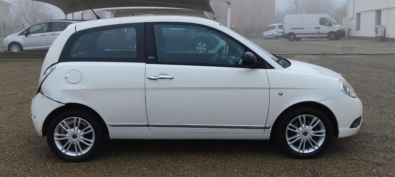 Lancia Ypsilon 1.2 69 CV 5 porte GPL Ecochic Platinum