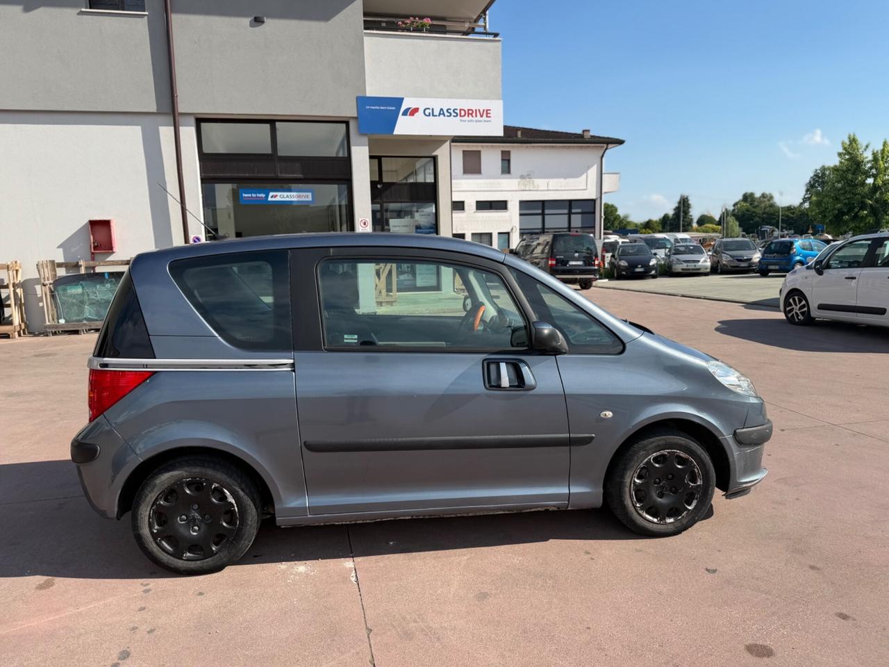 Peugeot 1007 1.6 Trendy 2Tronic