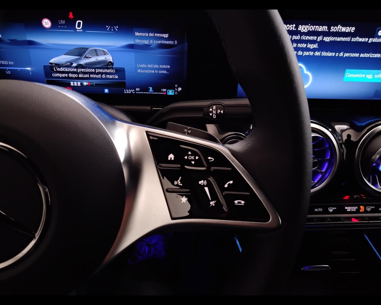 Mercedes-Benz Classe B - W247 2023 - B 180 d Street Edition auto