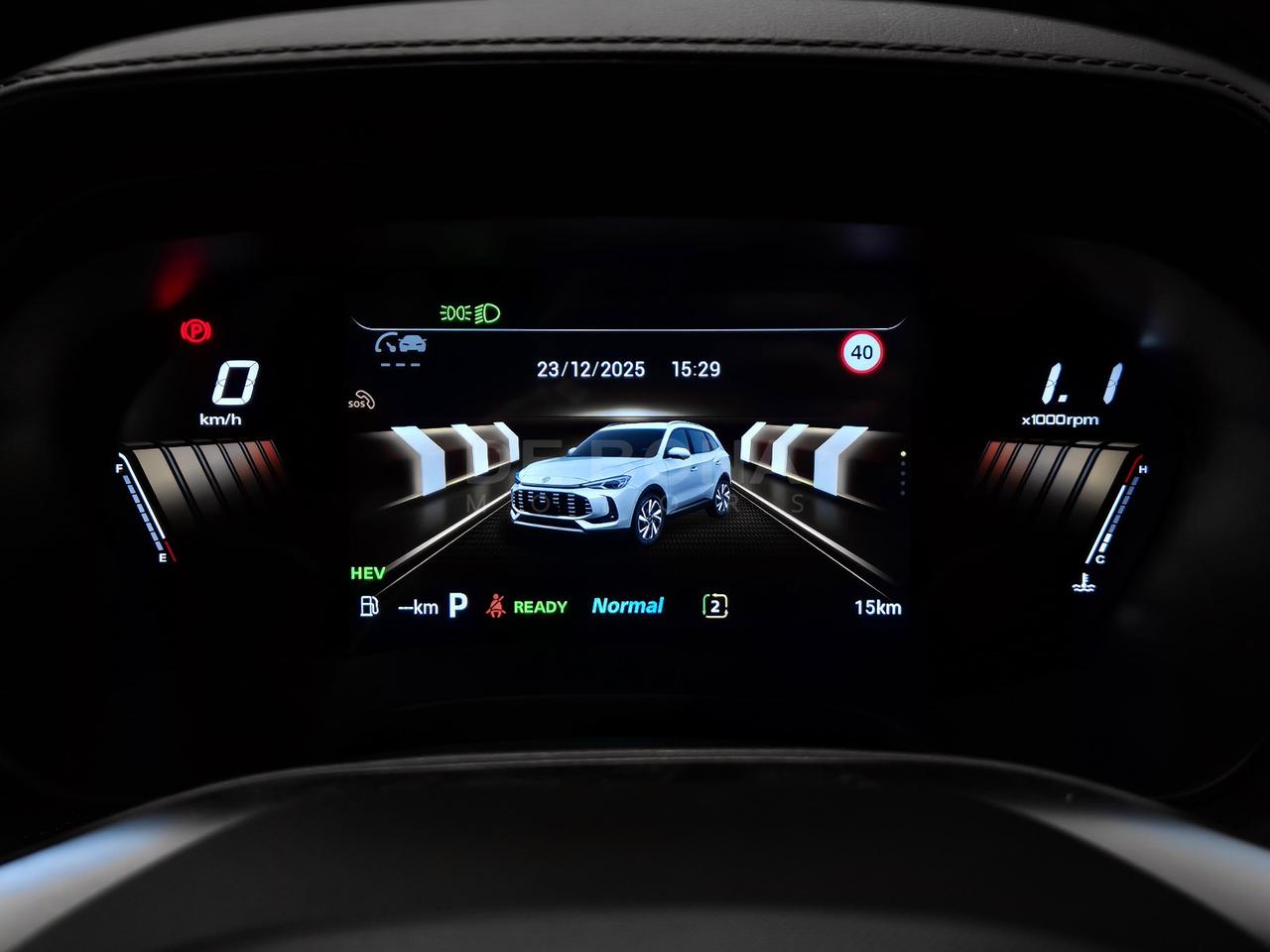 Mg ZS 1.5 hybrid+ luxury auto