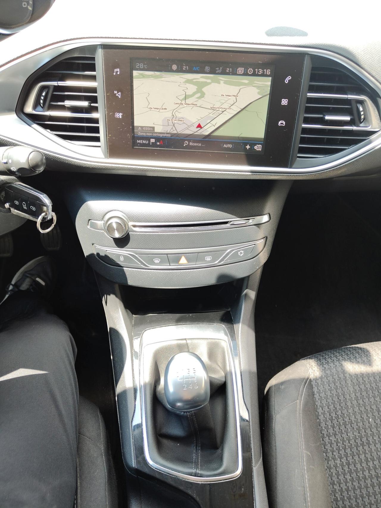 Peugeot 308 BlueHDi 130 S&S Business
