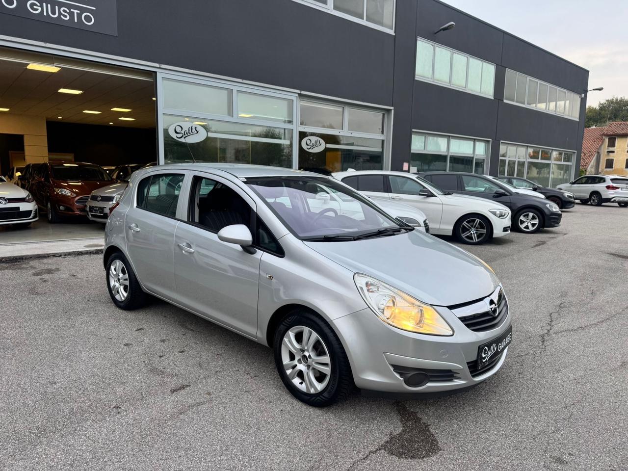 Opel Corsa 1.0 5 porte Neopatentati