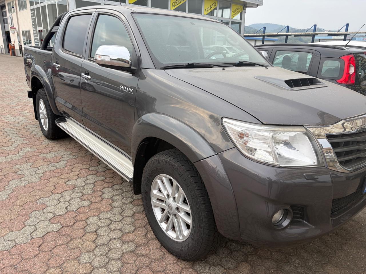 Toyota Hilux 2.5 D-4D 4WD 4p. DC Activex