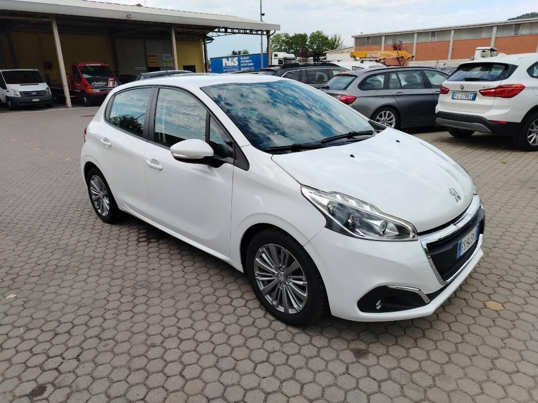 Peugeot 208 1.2 puretech Active s&s 82cv 5p neopatentati