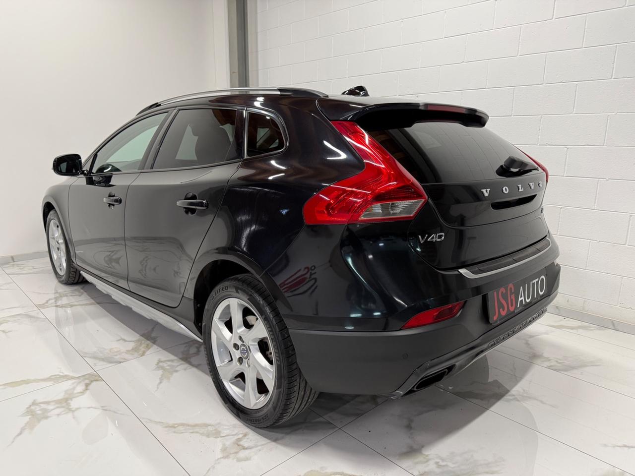 Volvo V40 Cross Country D2 1.6 Powershift Summum