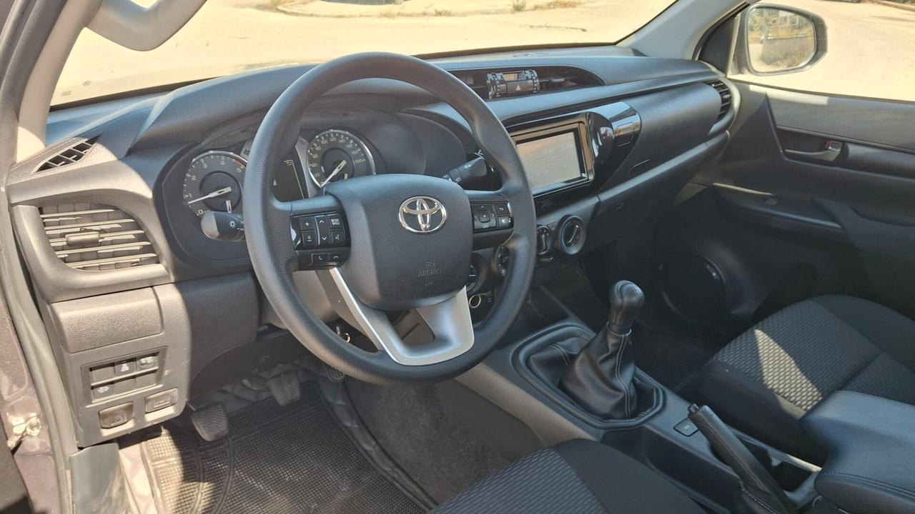 Toyota Hilux 2.4 D-4D 4WD 2 porte Extra Cab Comfort