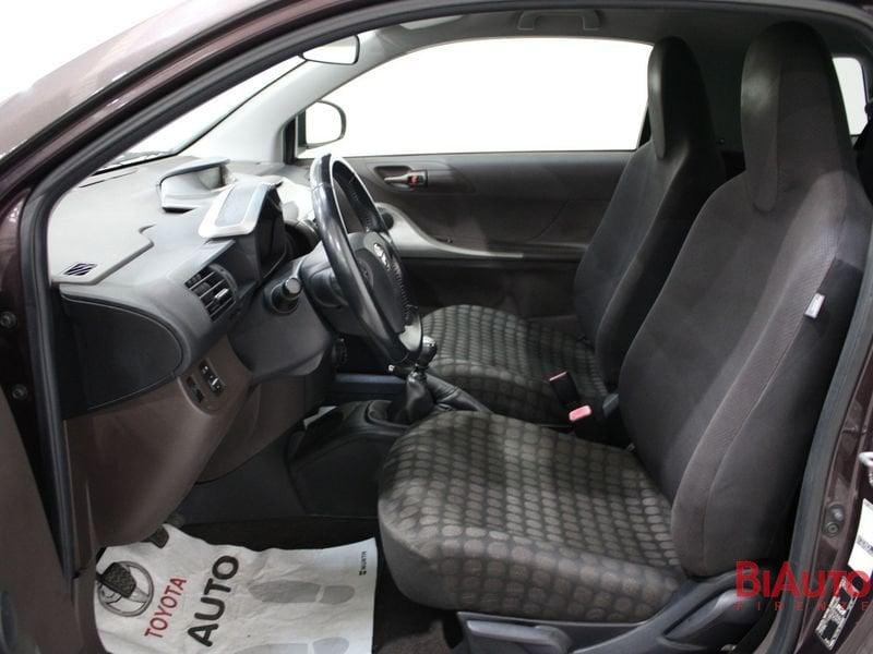 Toyota iQ iQ 1.0 Sol