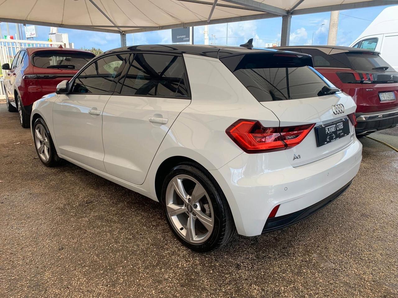 Audi A1 SPB 116cv S tronic Admired full