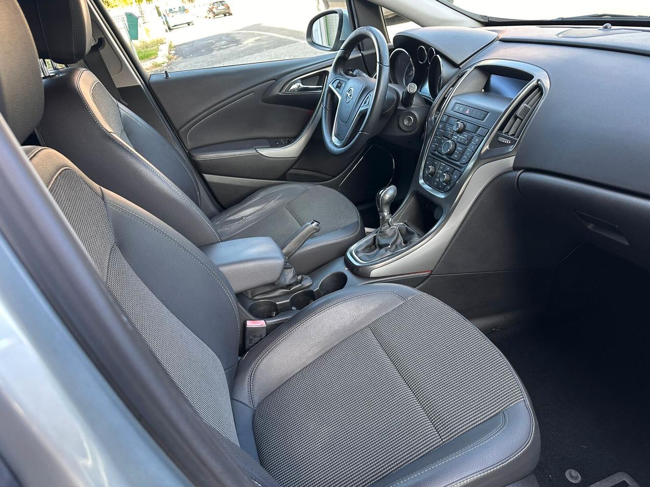 Opel Astra 1.7 CDTI 110CV EcoFLEX S&S 5 porte Cosmo