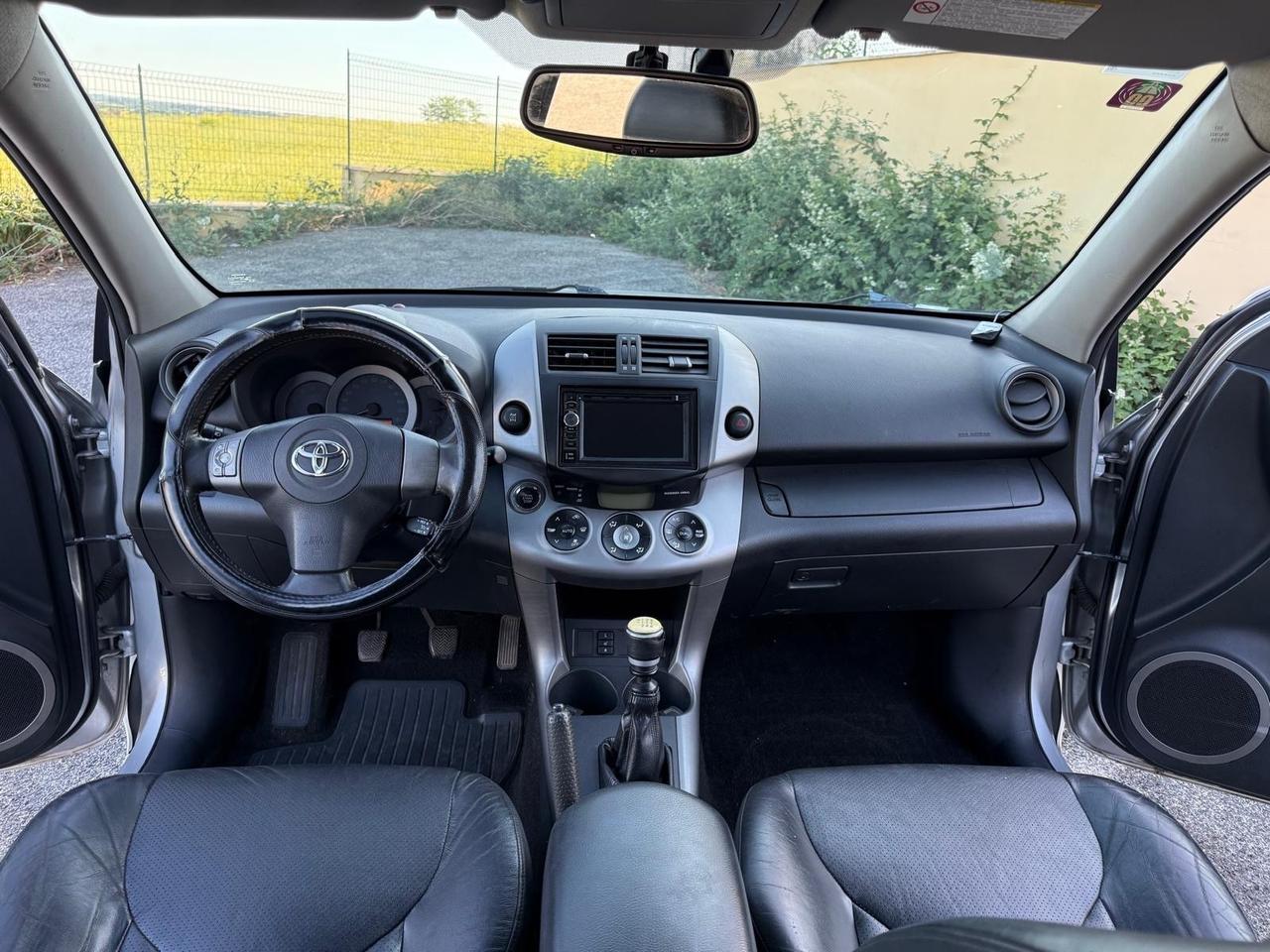 Toyota RAV 4 RAV4 Crossover 2.2 D-Cat 177 CV Luxury