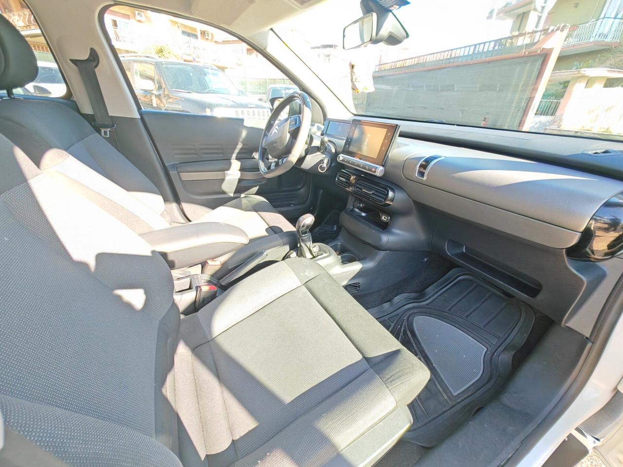 Citroen C4 Cactus PureTech 82 Shine