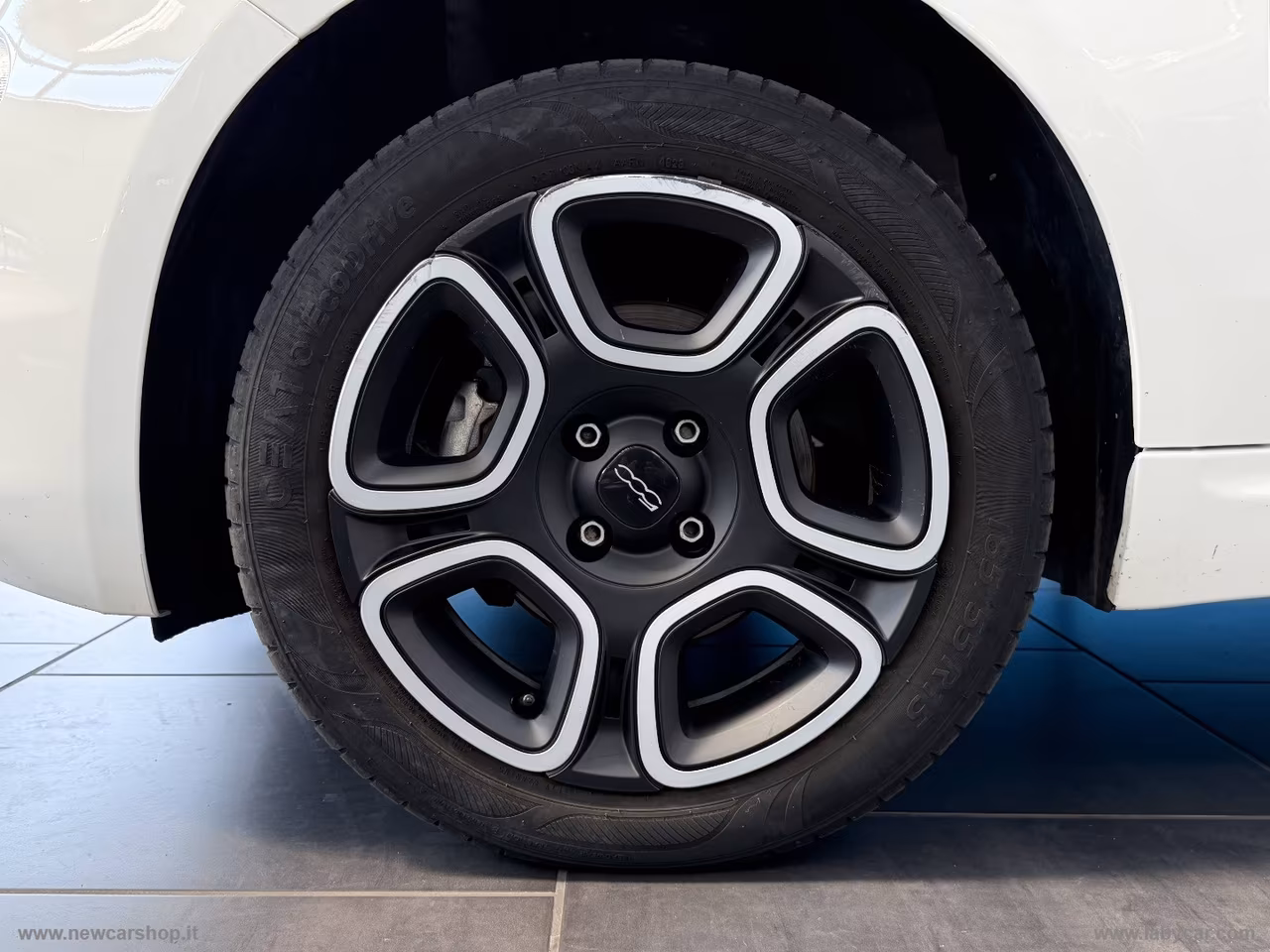 FIAT 500 1.0 Hybrid NEOPATENTATI