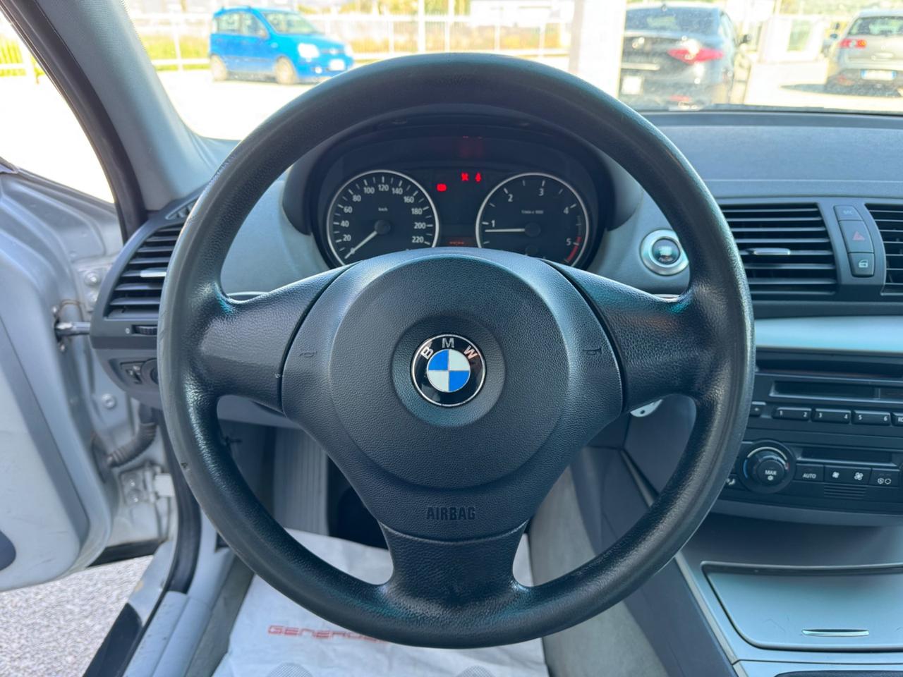 Bmw 118 118d cat 5 porte Eletta