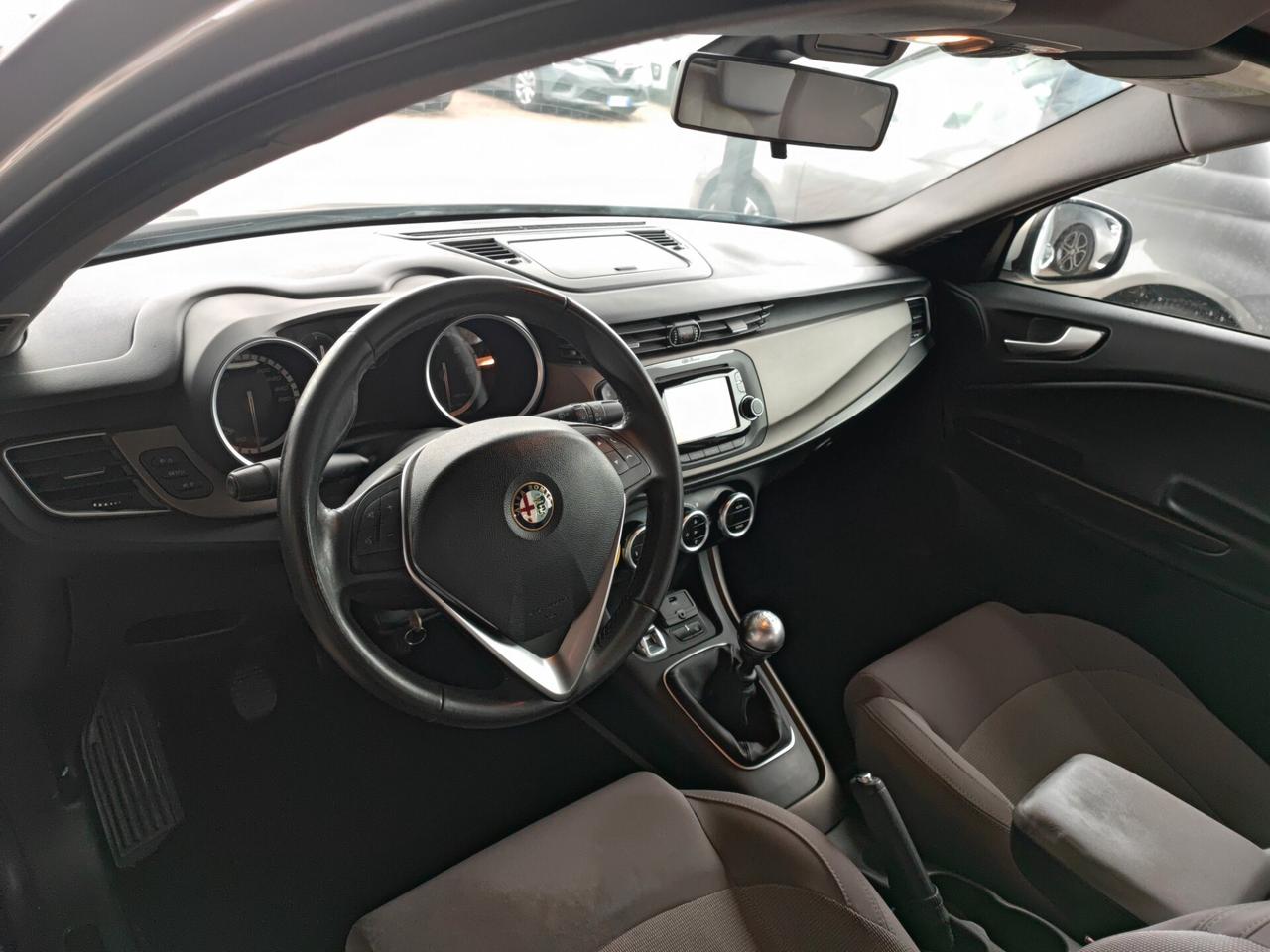 Alfa Romeo Giulietta 1.6 JTDm-2 105 CV Distinctive