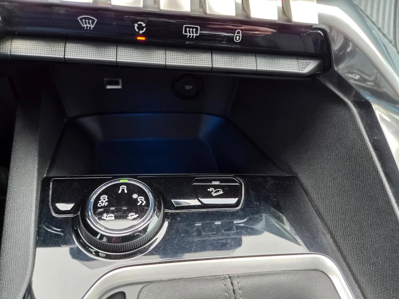 Peugeot 3008 BlueHDi 130 S&S Allure