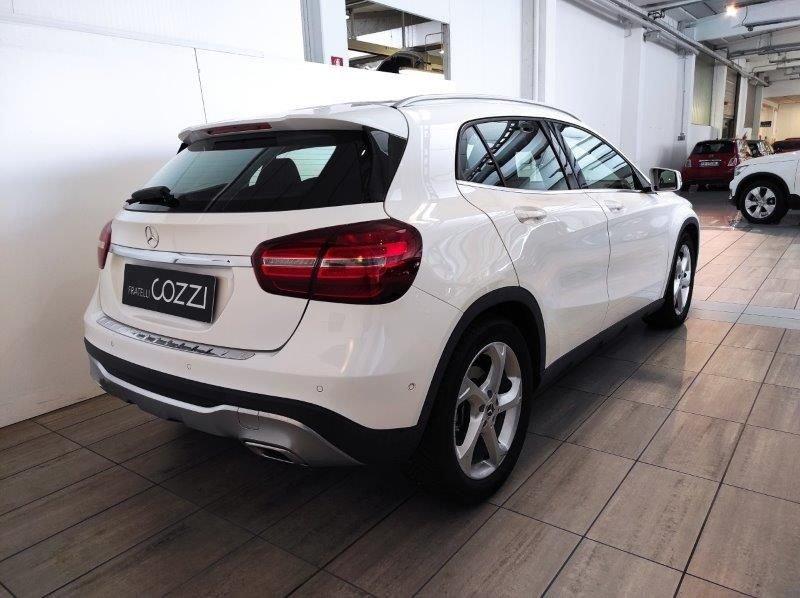 Mercedes-Benz GLA (X156) 180 Sport