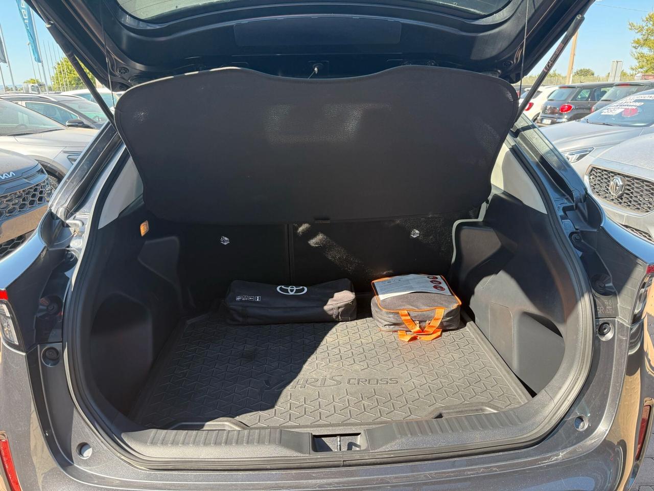 Toyota Yaris 1.5 Hybrid 5 porte Business
