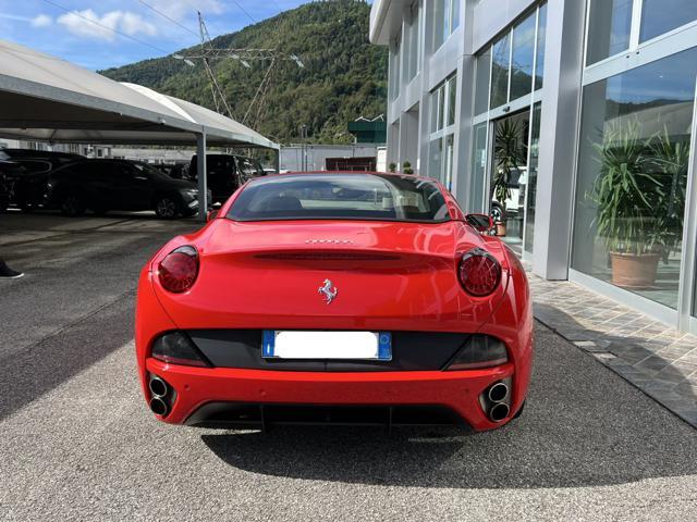 FERRARI California DCT