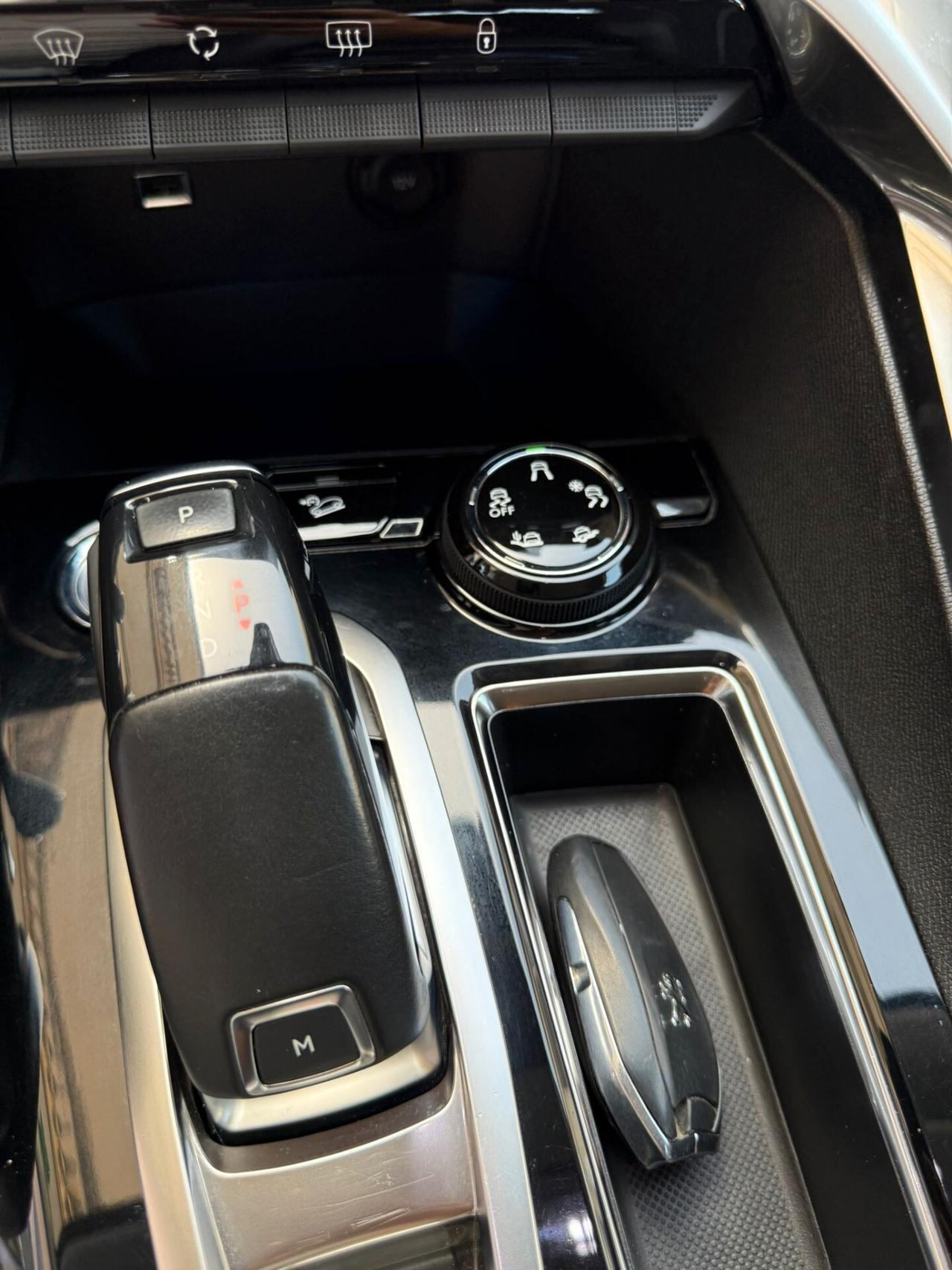Peugeot 5008 BlueHDi 130 S&S Crossway