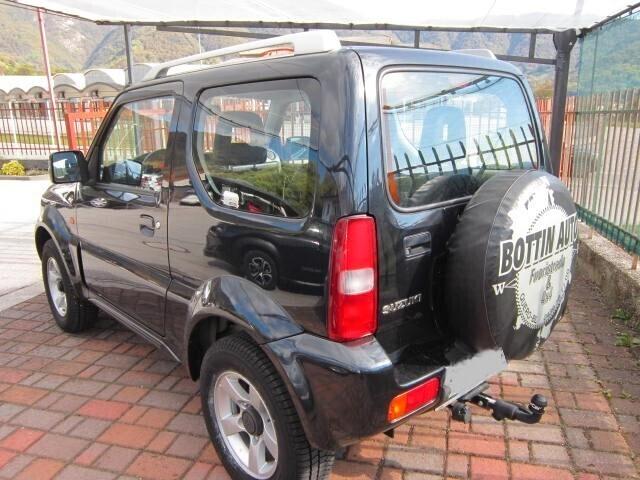 Suzuki Jimny 1.3i 16V 4WD JLX EVOLUTION NEOPATENTATI CON GANCIO TRAINO