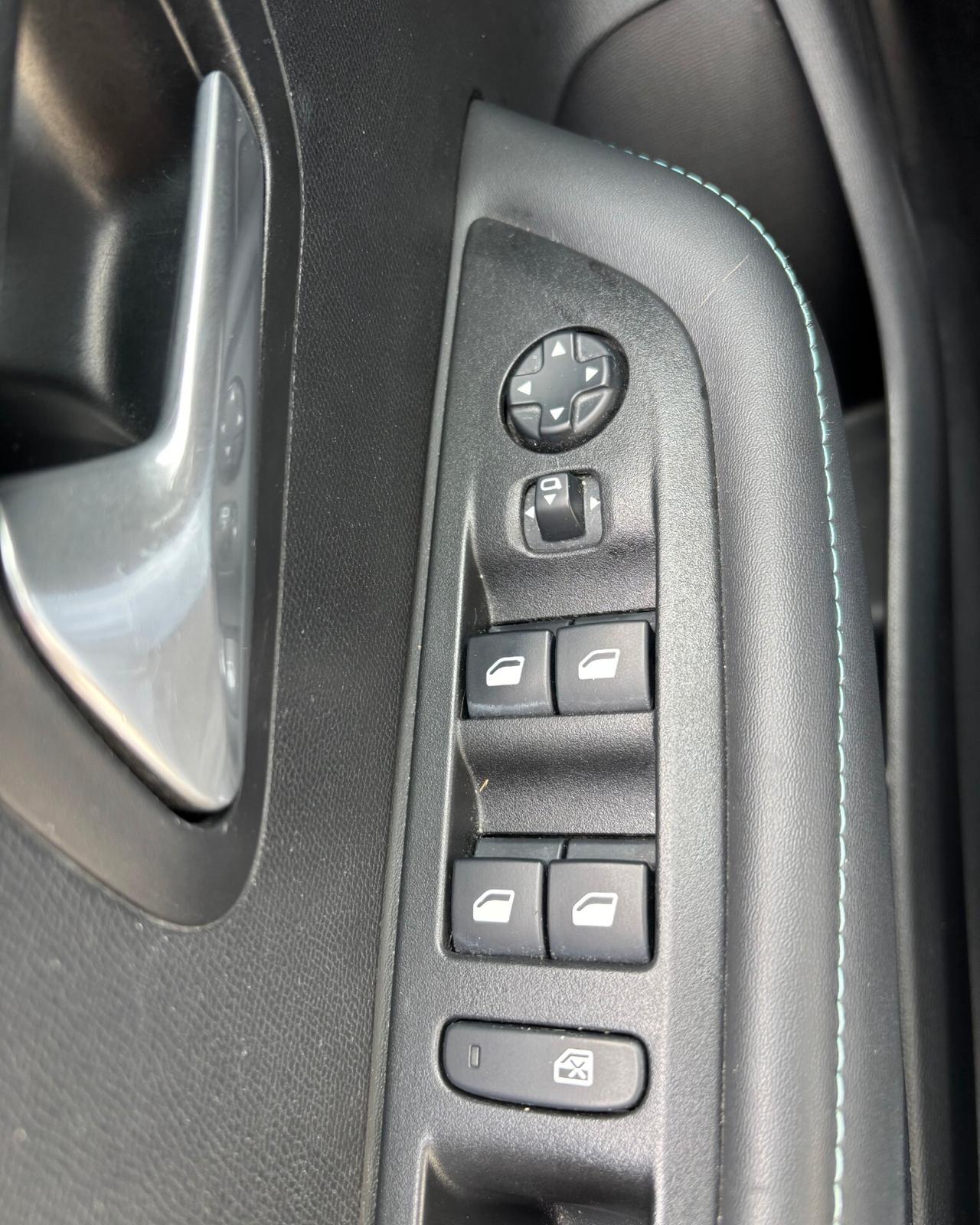 Peugeot 208 1.2 100HP Start&Stop 5 porte Allure