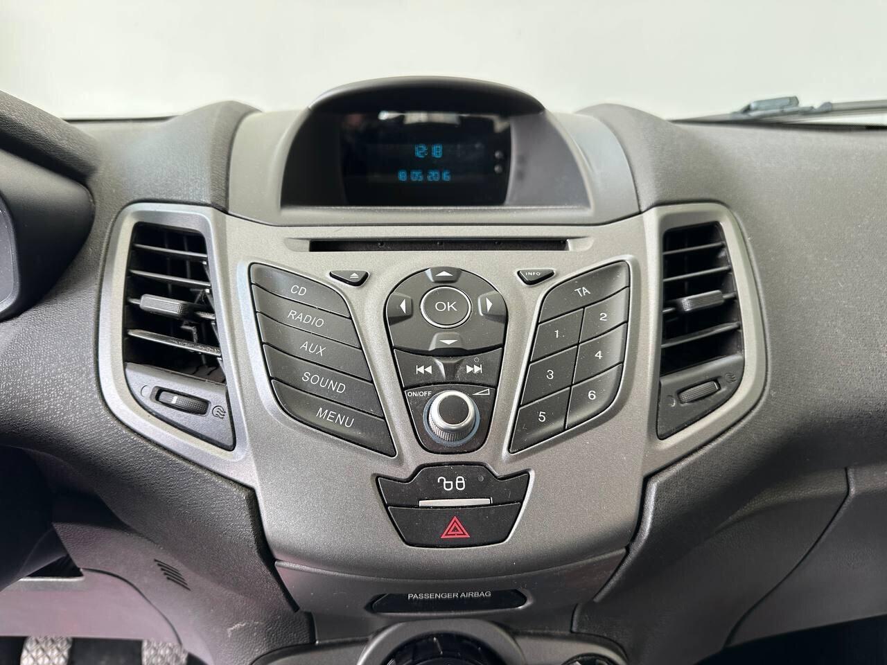 Ford Fiesta 1.2 - 5 porte Titanium