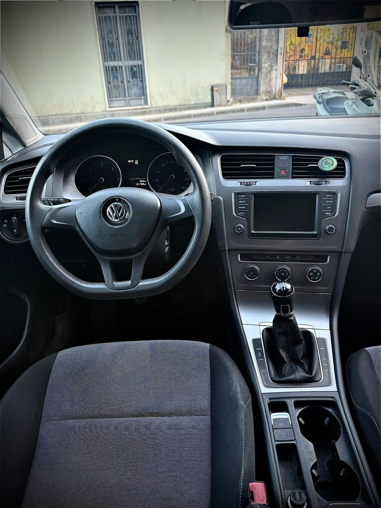 Volkswagen Golf 1.6 TDI 110 CV 5p. Business BlueMotion Technology