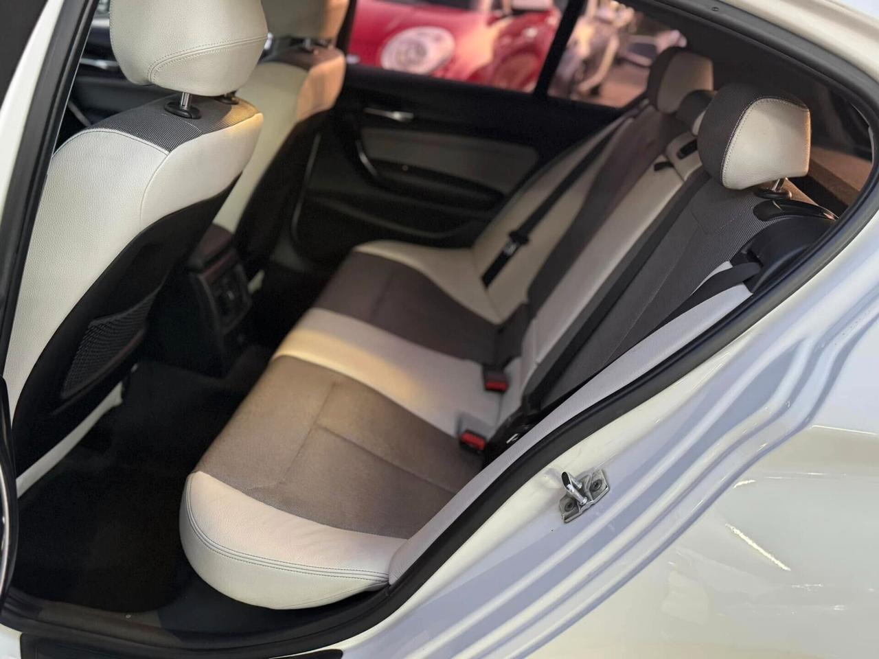 Bmw 116 5p. Urban